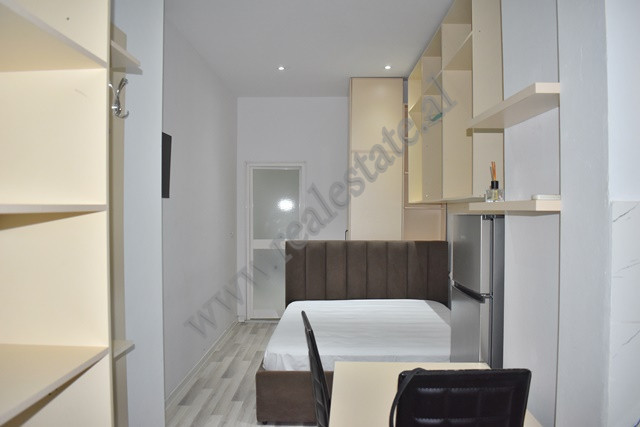 Studio apartment for rent in Myrteza Topi in Tirana.&nbsp;
The studio it is positioned on the groun